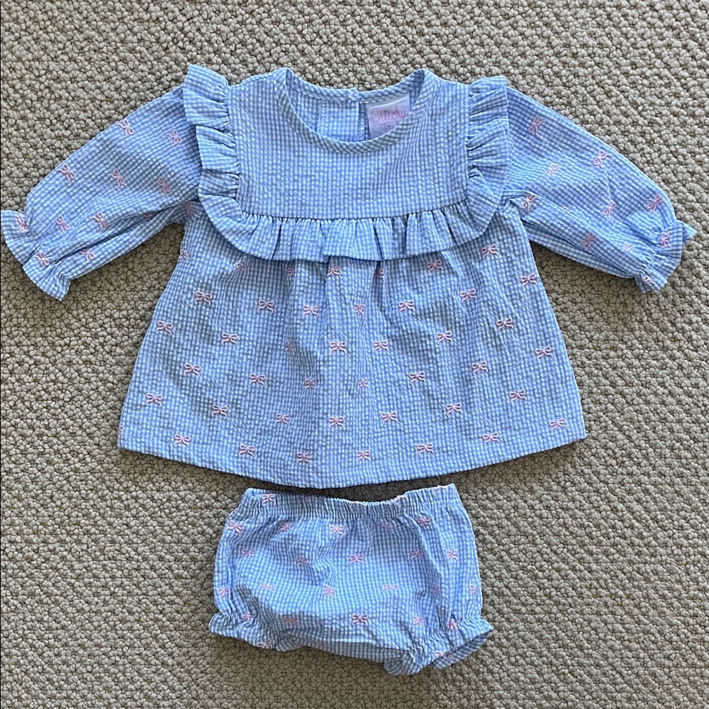 NWOT Stitchy Fish Blue and Pink Ruffled Baby Outtfit 9 month